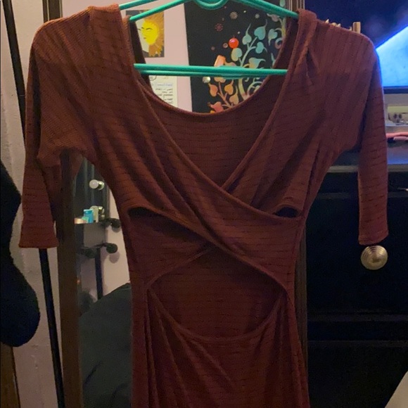 Burgendy striped open cut dress - Picture 1 of 3